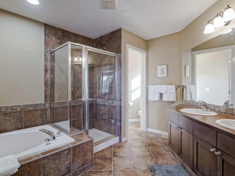 48 Chapala Square SE, Calgary, AB, T2X 3T7 - 25