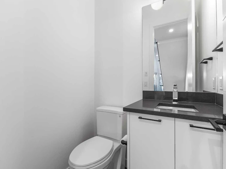2100 17a Street SW, Calgary, AB, T2T 4R8 - 18