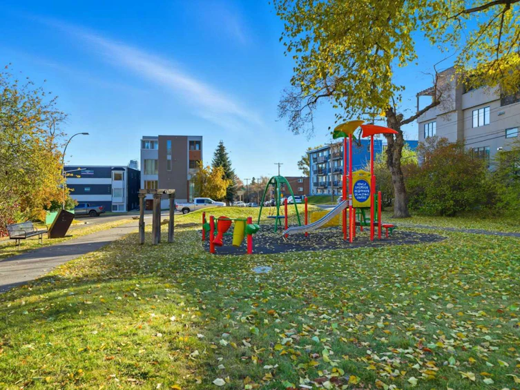 2100 17a Street SW, Calgary, AB, T2T 4R8 - 40