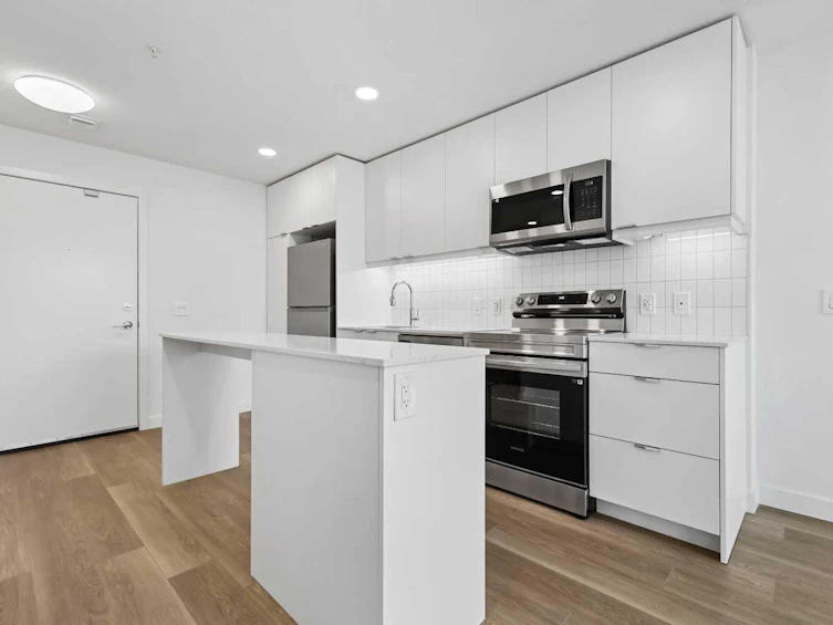 2310-8500 19 Avenue SE, Calgary, AB, T2A 0M8 - 10