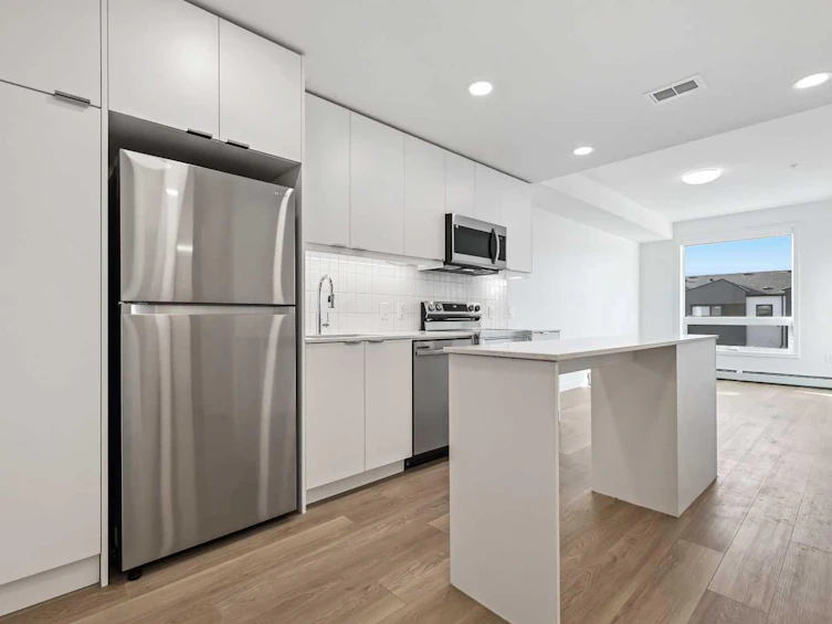 2310-8500 19 Avenue SE, Calgary, AB, T2A 0M8 - 11