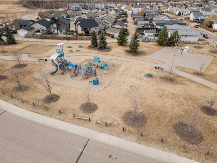 6 Rolling Hills Bay, Blackfalds, AB, T0M 0J0 - 7