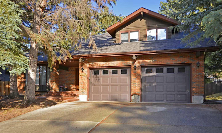 268 Pump Hill Gardens SW