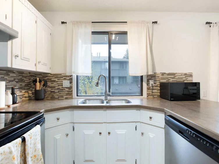 54-10030 Oakmoor Way SW, Calgary, AB, T2V 4S8 - 11