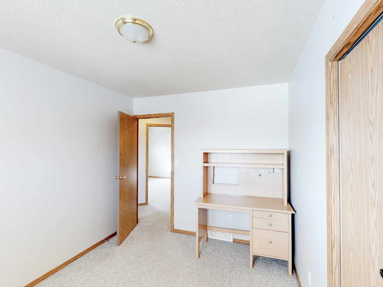 D-10029 105 Avenue, Grande Prairie, AB, T8V 1H2 - 18