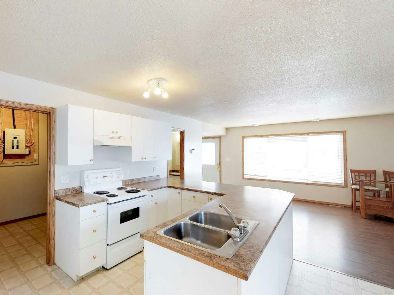 D-10029 105 Avenue, Grande Prairie, AB, T8V 1H2 - 6