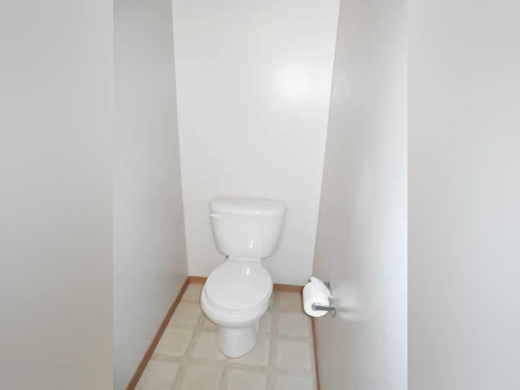 D-10029 105 Avenue, Grande Prairie, AB, T8V 1H2 - 11