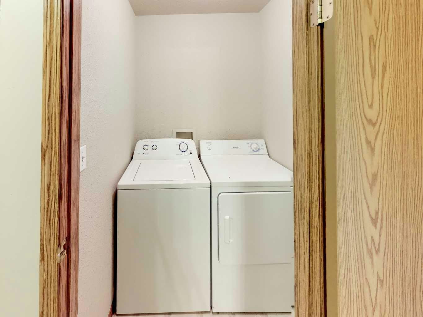 D-10029 105 Avenue, Grande Prairie, AB, T8V 1H2 - 12