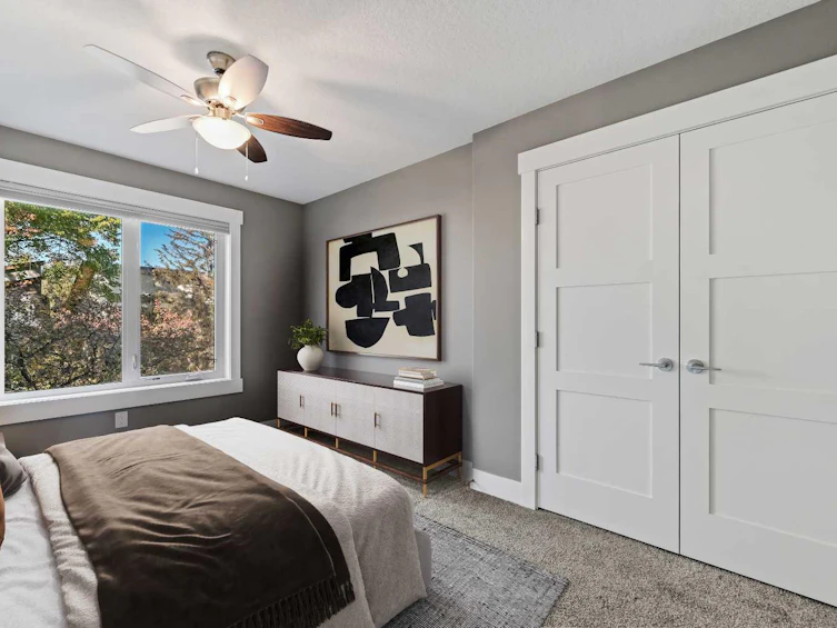 443 28 Avenue NW, Calgary, AB, T2M 2K7 - 27