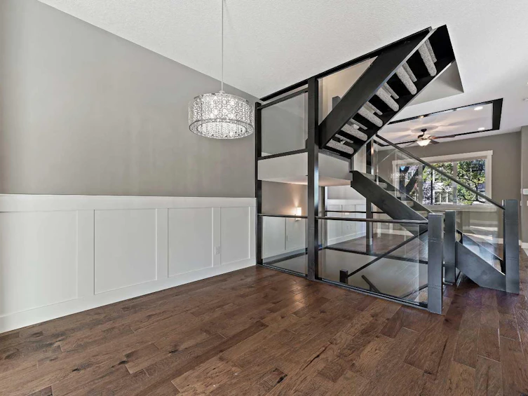443 28 Avenue NW, Calgary, AB, T2M 2K7 - 32