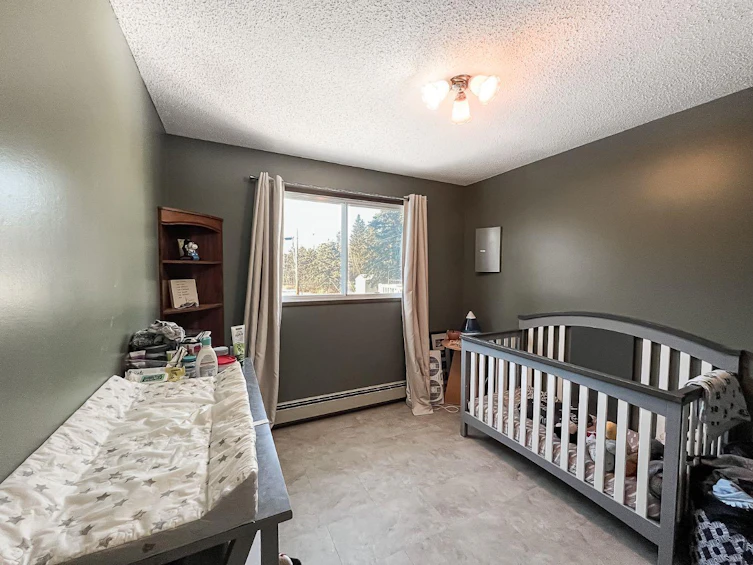 5124 49 Street, Smoky River M.D., AB, T0H 1S0 - 13