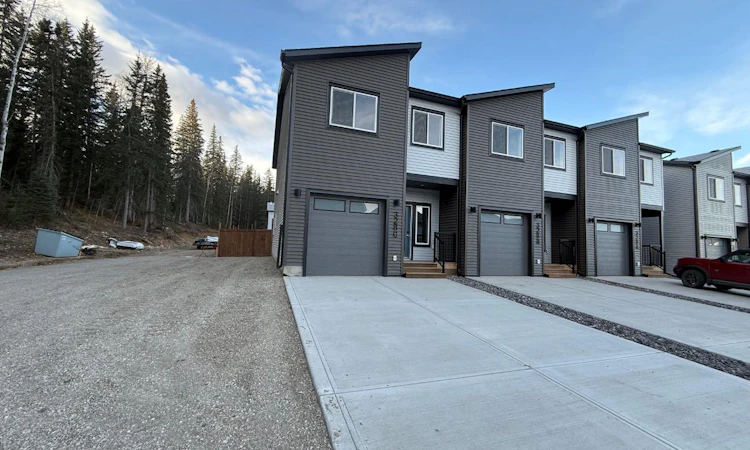 328C Boutin Avenue