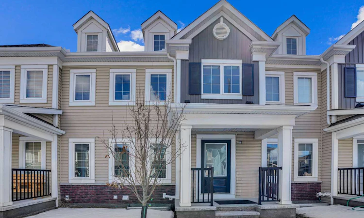 158 Cityside Grove NE
