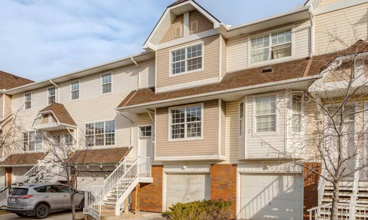 57 Tuscany Springs Gardens NW
