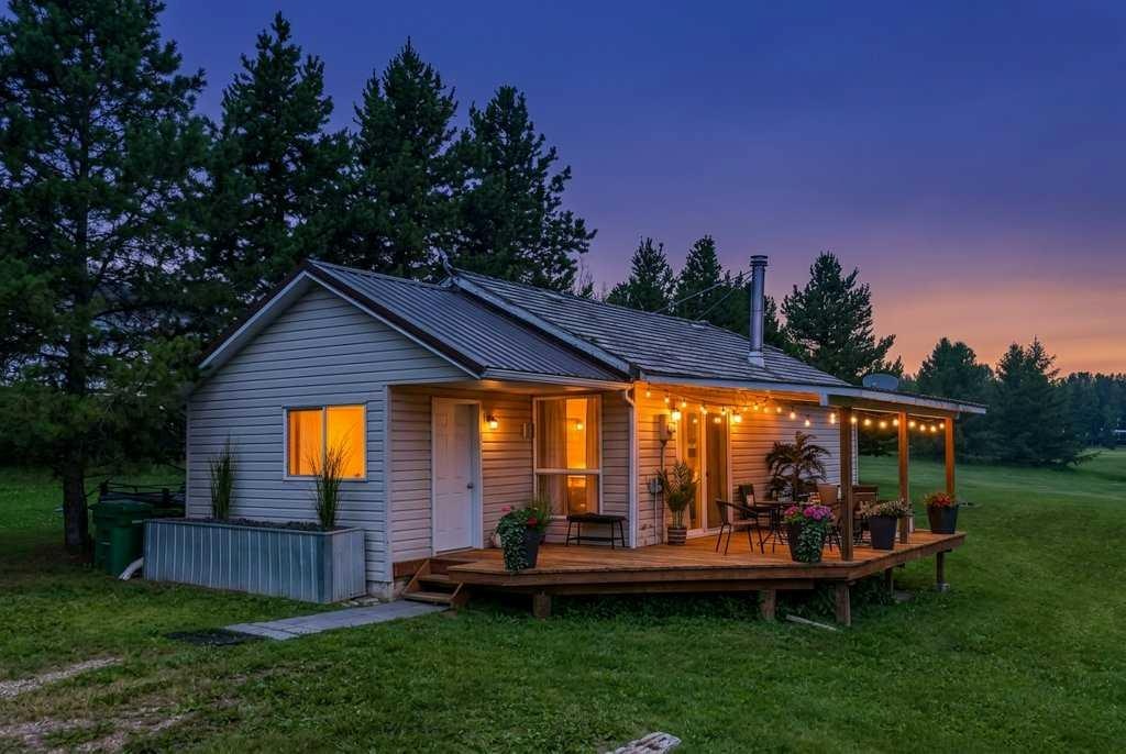 8 Sunnyside Drive, Rural Ponoka County, AB, T0C 2J0