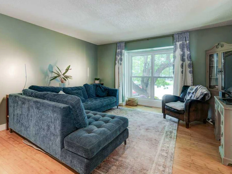 39 Shawglen Place SW, Calgary, AB, T2Y 1X9 - 5