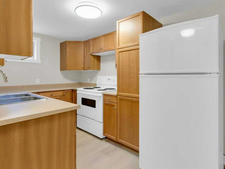 3423 Centre B Street NW, Calgary, AB, T2K 0V7 - 23