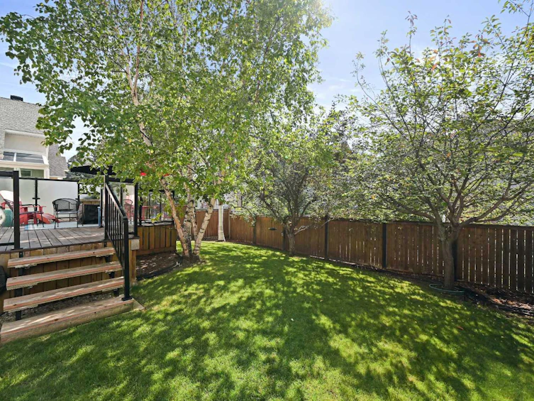 41 Strathridge Crescent SW, Calgary, AB, T3H 3R9 - 43
