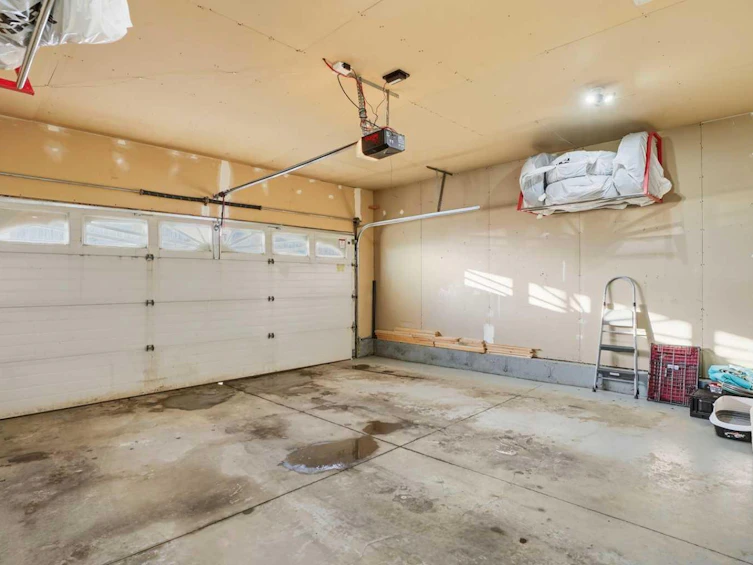 1-2 Hinshaw Drive, Sylvan Lake, AB, T4S 2J2 - 28