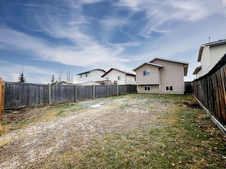 17 Pinnacle Crossing, Grande Prairie, AB, T8W 0A9 - 26