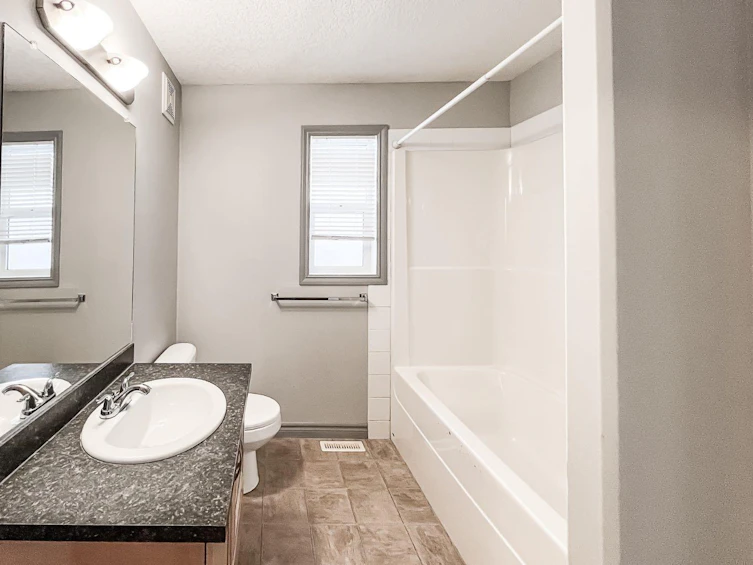 17 Pinnacle Crossing, Grande Prairie, AB, T8W 0A9 - 17