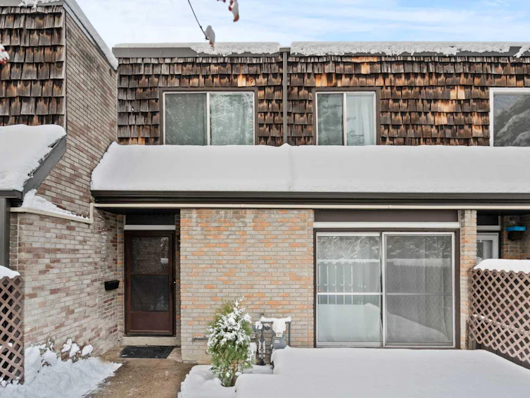 53-210 86 Avenue SE, Calgary, AB, T2H 1N6 - 2