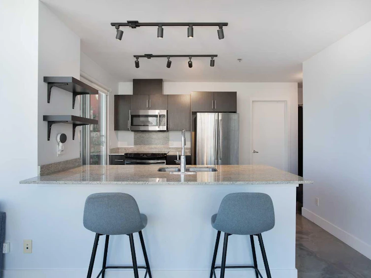 1302-135 13 Avenue SW, Calgary, AB, T2R 0W8 - 9