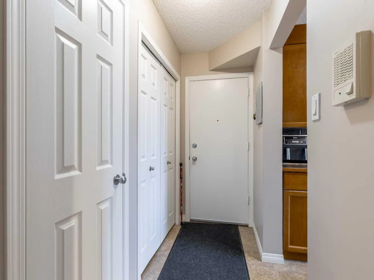 R101-2004 13 Avenue N, Lethbridge, AB, T1H 5B1 - 8