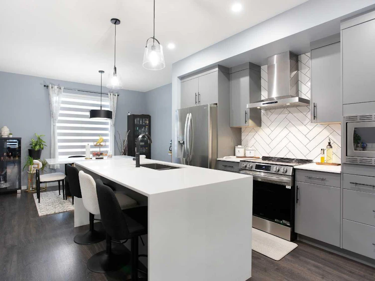 265 Belmont Way SW, Calgary, AB, T2X 4Z7