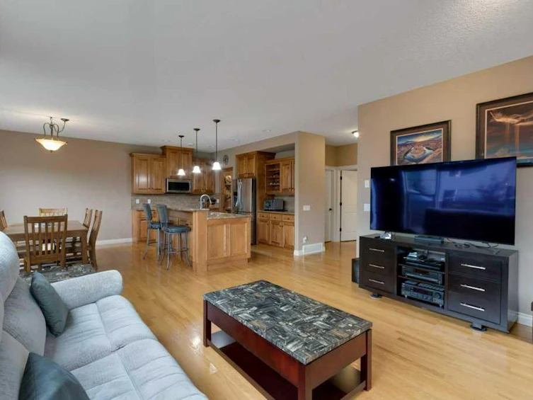 200 Cimarron Drive, Okotoks, AB, T1S 0A7 - 7