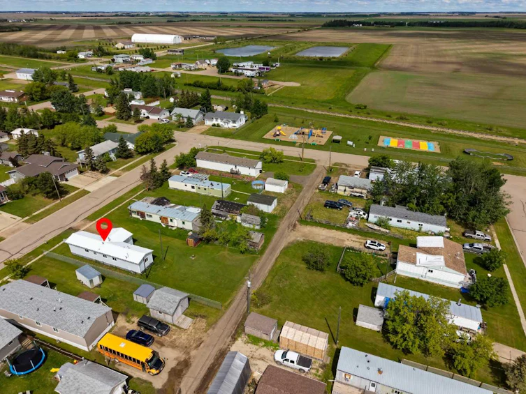 4919 1 Street, Smoky River M.D., AB, T0H 1G0 - 35