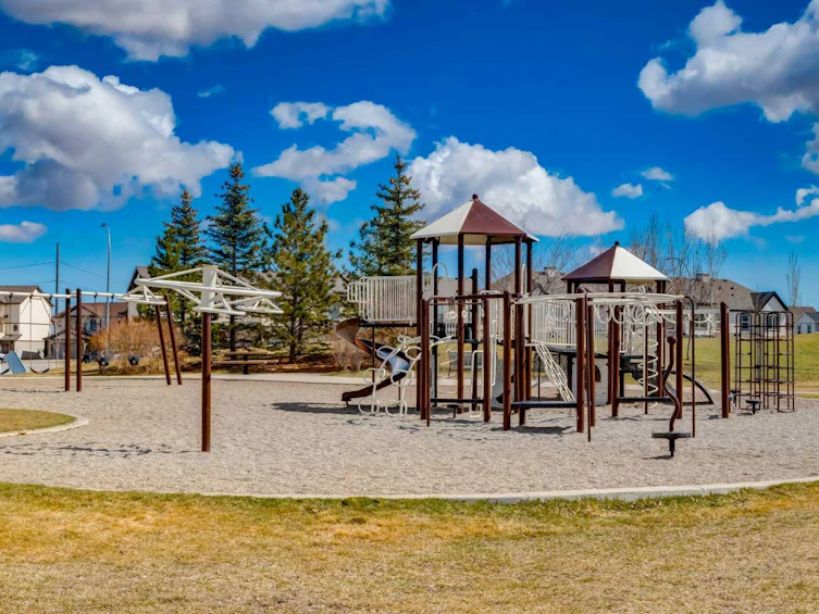 215 Copperpond Common SE, Calgary, AB, T2Z 1G5 - 28