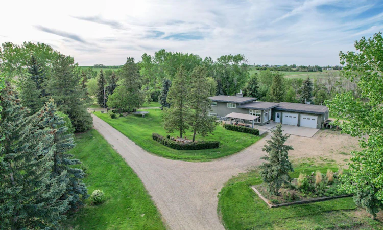 44137 Range Road 201
