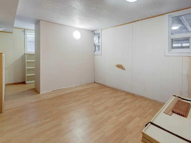 221 31 Avenue NE, Calgary, AB, T2E 2G1 - 17