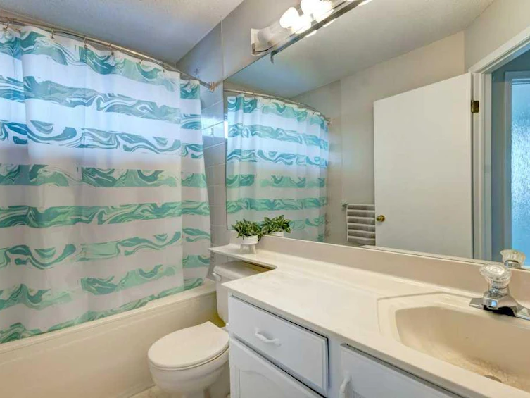 87 Sun Harbour Close SE, Calgary, AB, T2X 3C4 - 32