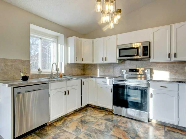 87 Sun Harbour Close SE, Calgary, AB, T2X 3C4 - 12
