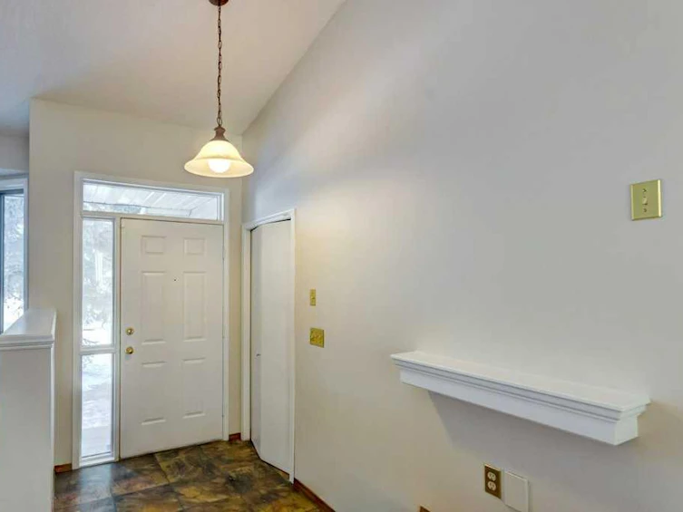 87 Sun Harbour Close SE, Calgary, AB, T2X 3C4 - 4