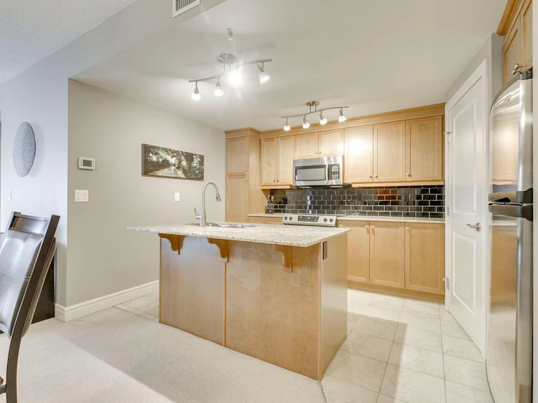 2001-910 5 Avenue SW, Calgary, AB, T2P 0C3 - 3