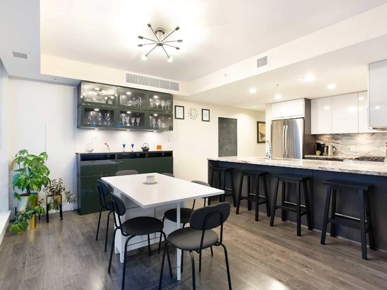 2703-510 6 Avenue SE, Calgary, AB, T2G 1L7 - 10