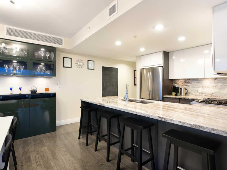 2703-510 6 Avenue SE, Calgary, AB, T2G 1L7 - 8