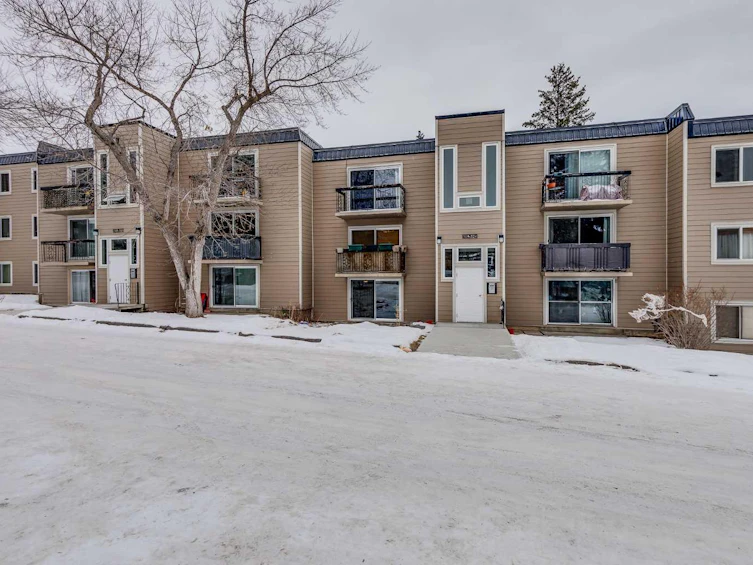 319-315 Heritage Drive SE, Calgary, AB, T2H 1N2