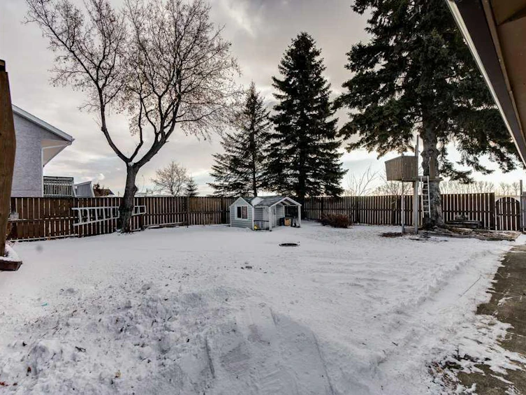 5501 58 Street, Olds, AB, T4H 1J9 - 29