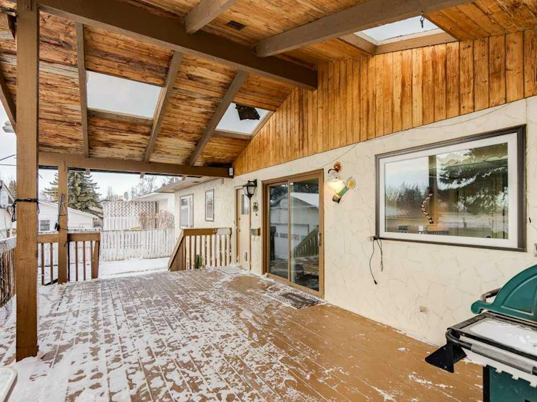 5501 58 Street, Olds, AB, T4H 1J9 - 7