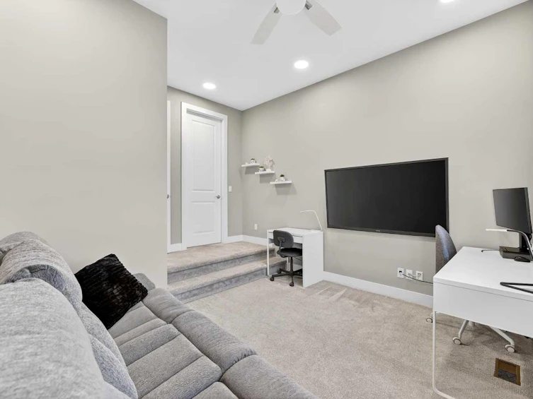 25 Rock Lake Heights NW, Calgary, AB, T3G 0G1 - 35
