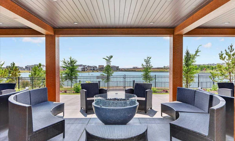 102-140 Marina Cove SE