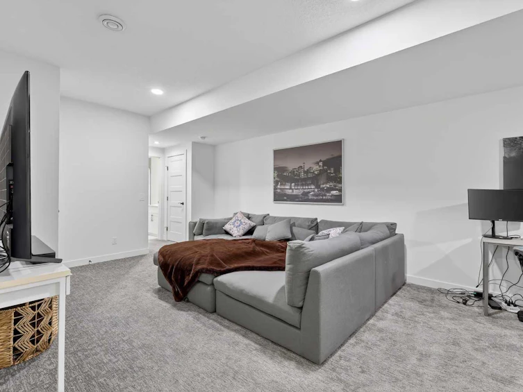 20525 Main Street SE, Calgary, AB, T3M 3E9 - 33