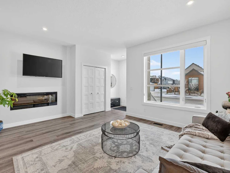 20525 Main Street SE, Calgary, AB, T3M 3E9 - 3
