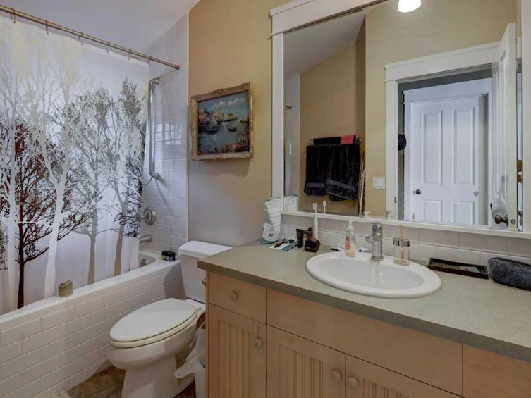 2511 18 Street NW, Calgary, AB, T2M 3T7 - 22