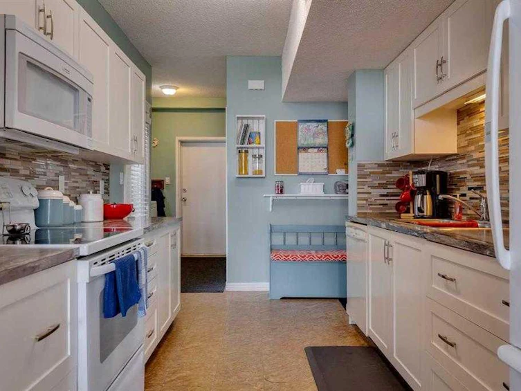 102 Railway Avenue E, Rural Wheatland County, AB, T0J 0M0 - 45
