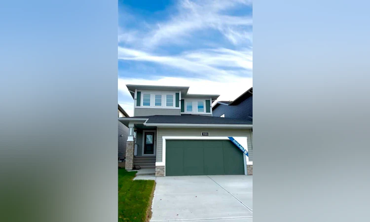 921 Chinook Winds Meadow SW